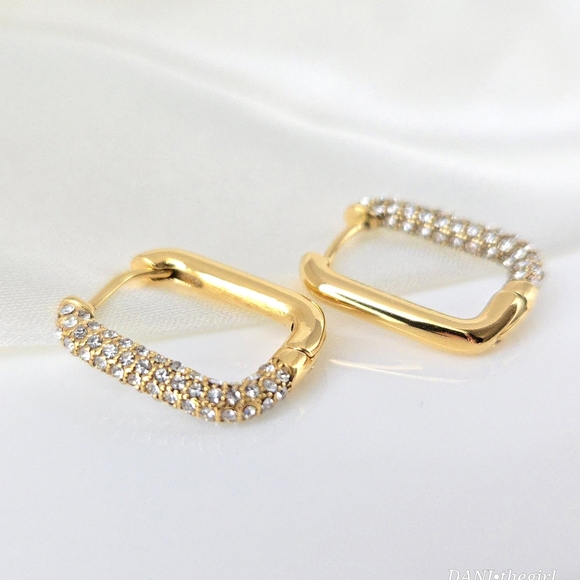 NEW Gold Asymmetric CZ Diamond Rectangle Hoop Earrings - Picture 5 of 8